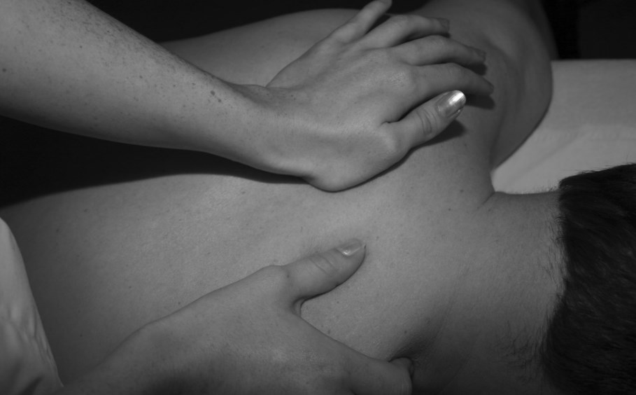 apa itu deep tissue massage